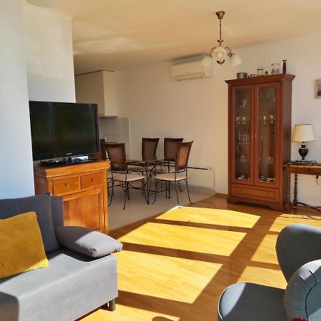 Apartment Lora Omiš Εξωτερικό φωτογραφία