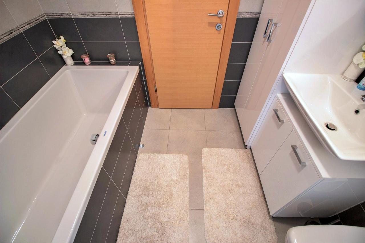 Apartment Lora Omiš Εξωτερικό φωτογραφία